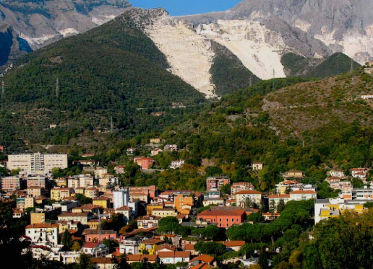 incontri a Carrara